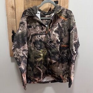 Nomad Men's Legacy Mossy Oak Droptine Camo Jacket